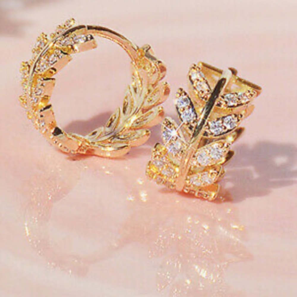 New 18k gold plated diamond luxury earrings